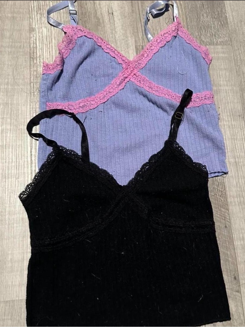 Women’s Lavender Lace-Trim Camisole and black - Unbranded